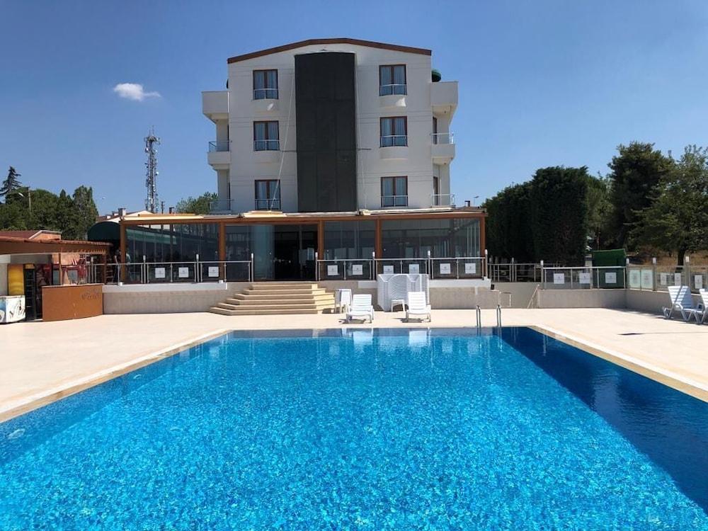 Double Royal Hotel Kocaeli Exteriör bild