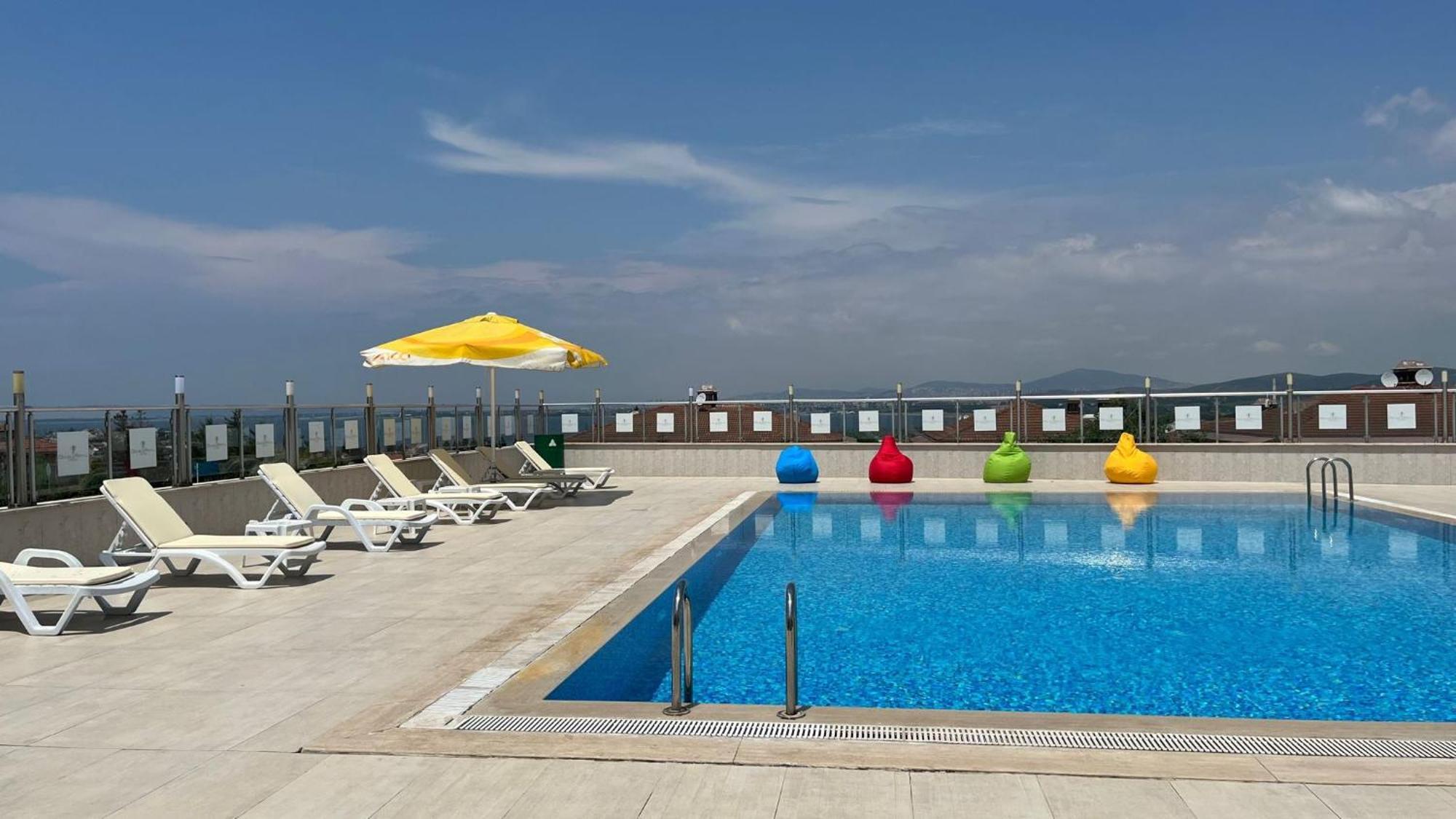 Double Royal Hotel Kocaeli Exteriör bild