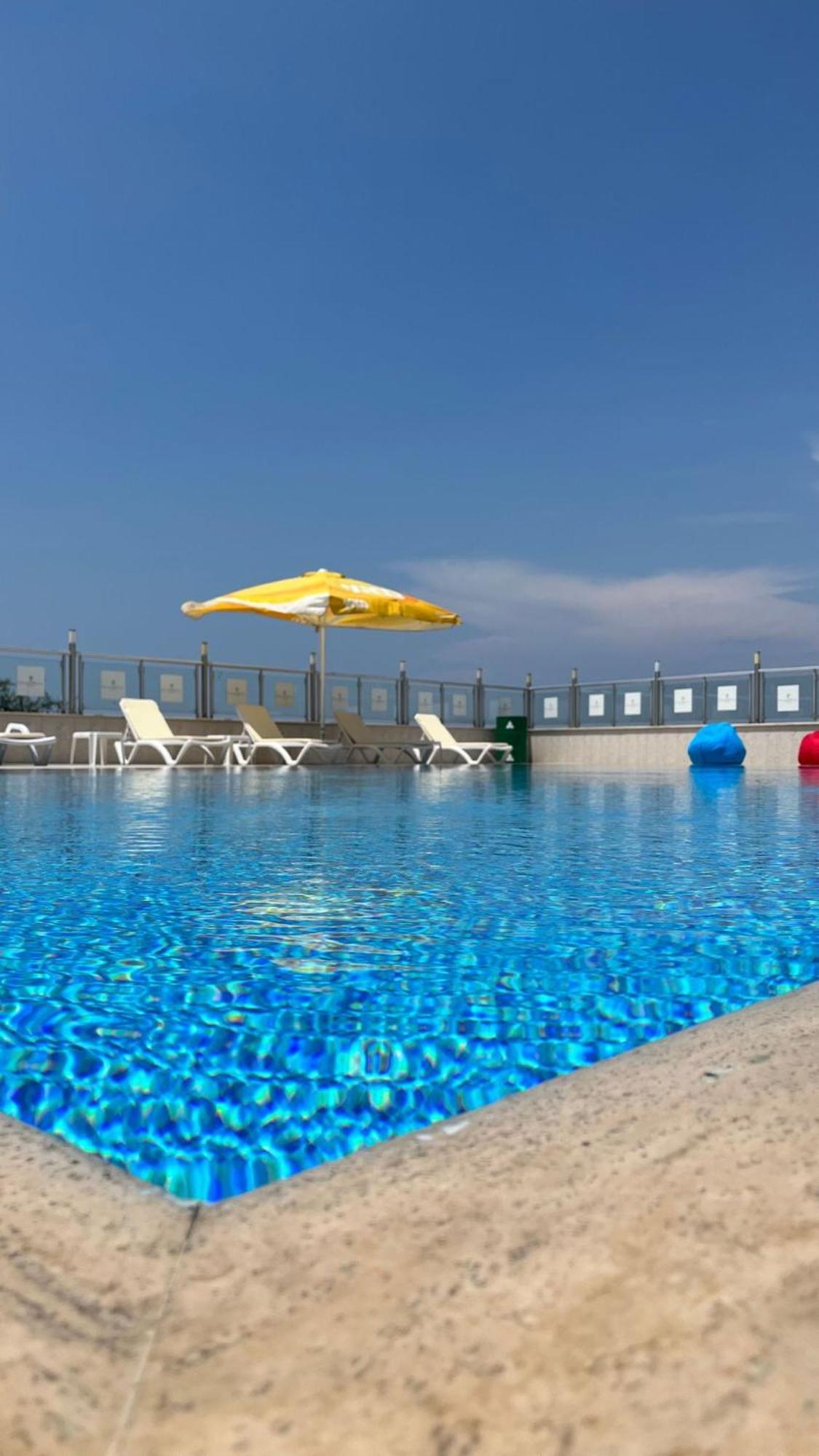 Double Royal Hotel Kocaeli Exteriör bild